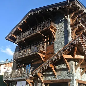 https://chalet-teleporte.hotels-rhonealpes.com